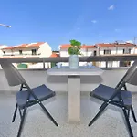 Lazy Days House - 2br With Terrace And Bbq 纳扎雷