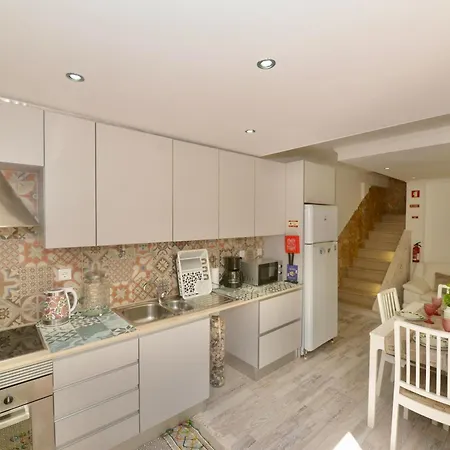 Lazy Days House - 2br With Terrace And Bbq 아파트