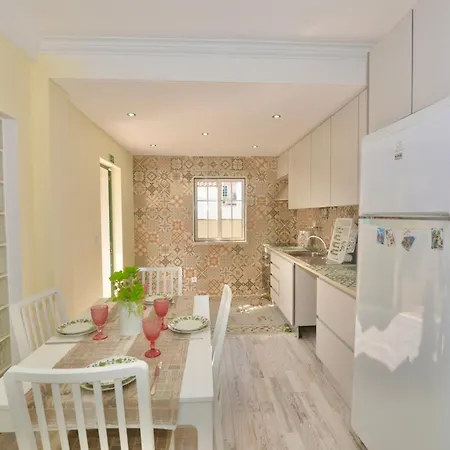 Lazy Days House - 2br With Terrace And Bbq Lejlighed *